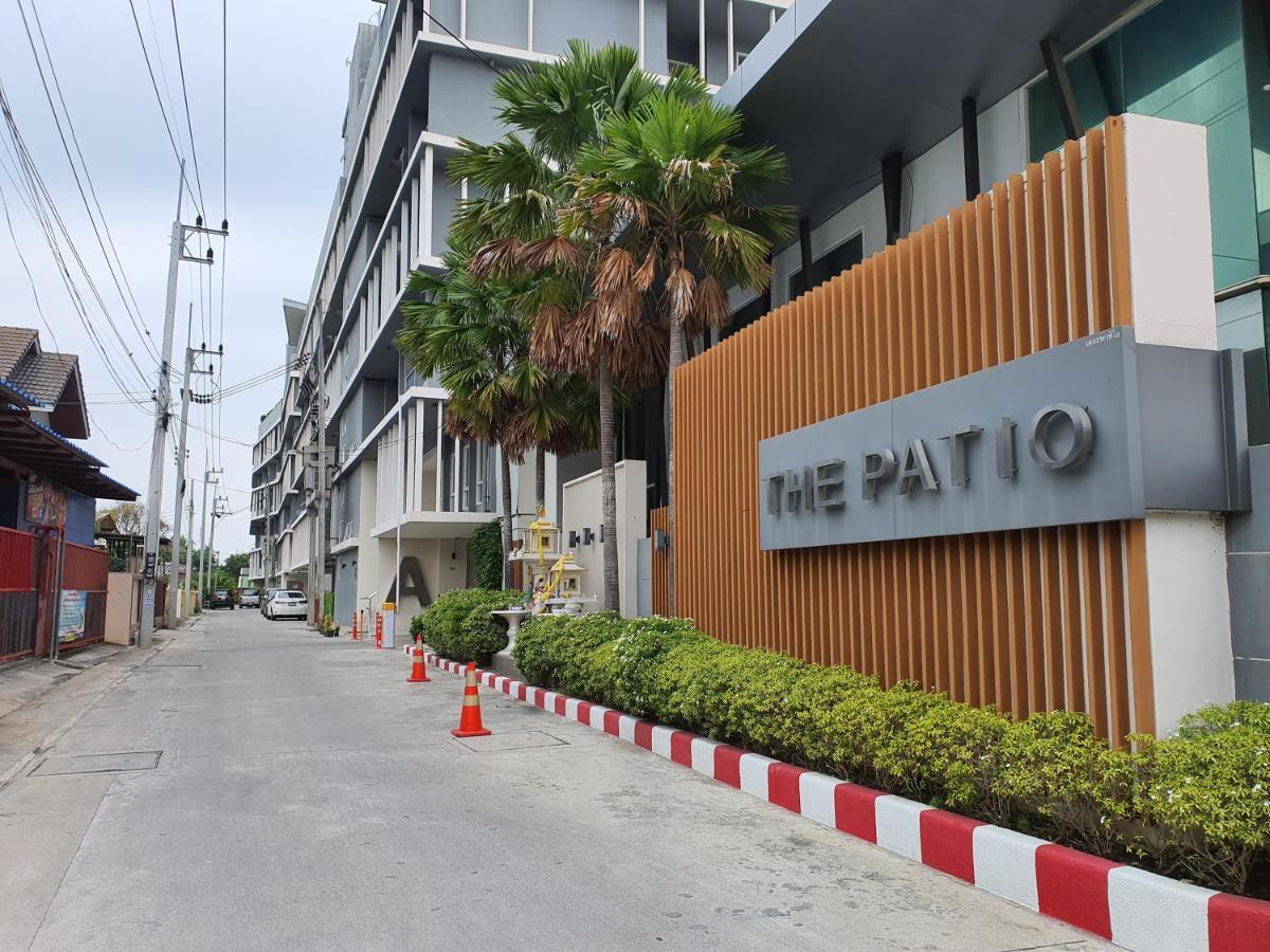 Cozy Near Beach 200M With Toproof Pool At Patio Bangsaen Exterior foto